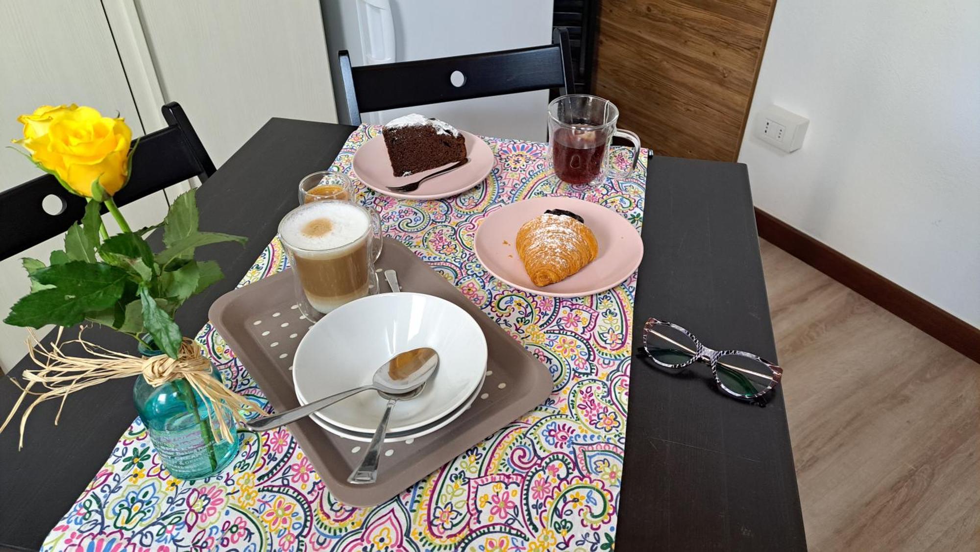 Bed & Breakfast Le Due G Βαρέζε Εξωτερικό φωτογραφία